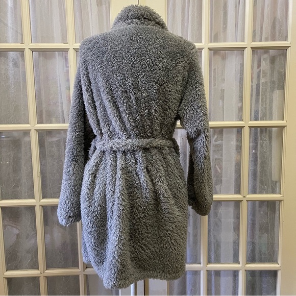 NATORI Fuzzy Short Bath Robe Size L/XL - Picture 6 of 7